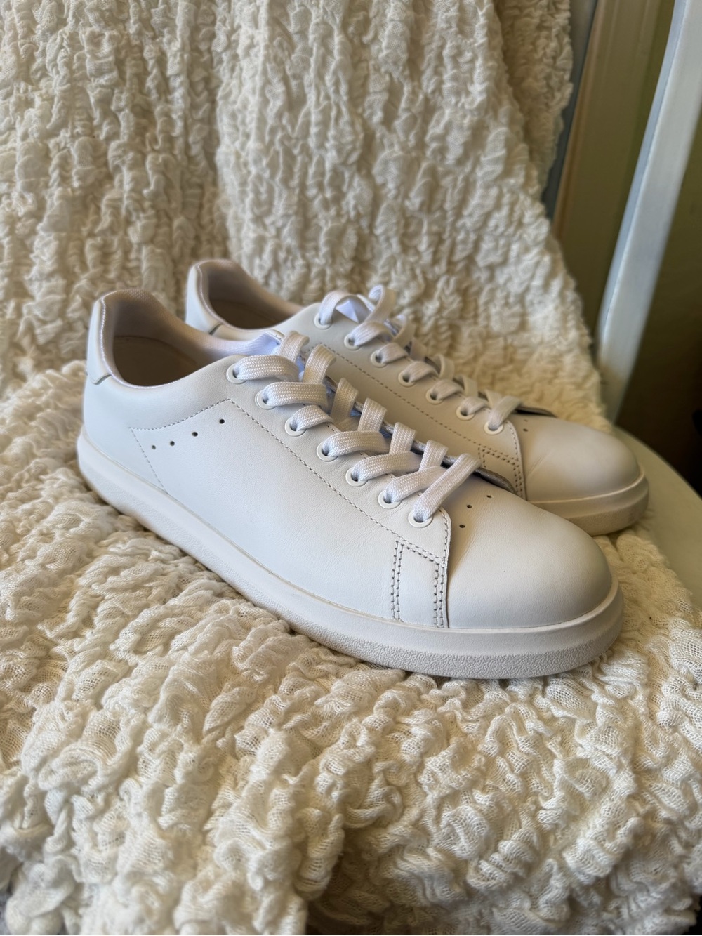 Tory Burch Howell Court Classic White Leather Sneakers